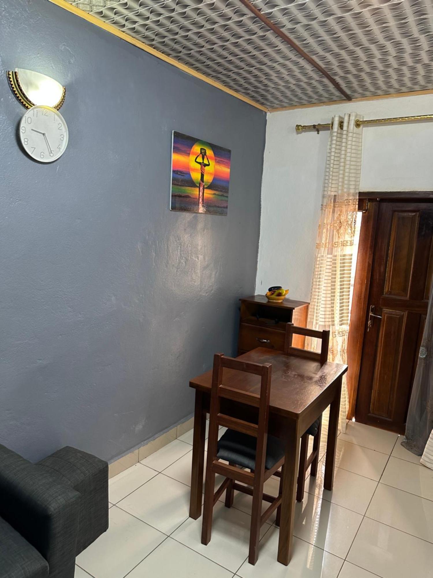 Les Logis De Nouvelle Route Bastos Apartment ยาอุนเด ภายนอก รูปภาพ