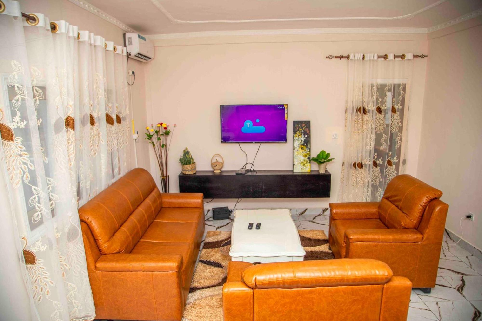 Les Logis De Nouvelle Route Bastos Apartment ยาอุนเด ภายนอก รูปภาพ